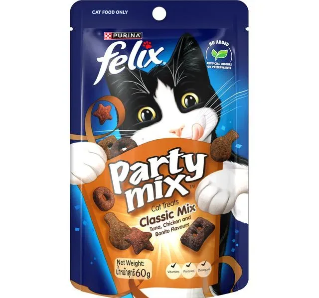 Purina Felix Party Mix Classic Mix Dry Cat Treats 60 g hover image